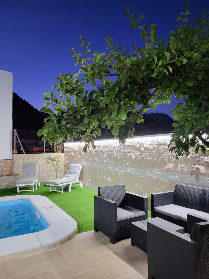 Villa El Mirador กอร์เตส เด ลา ฟรอนเตรา ภายนอก รูปภาพ