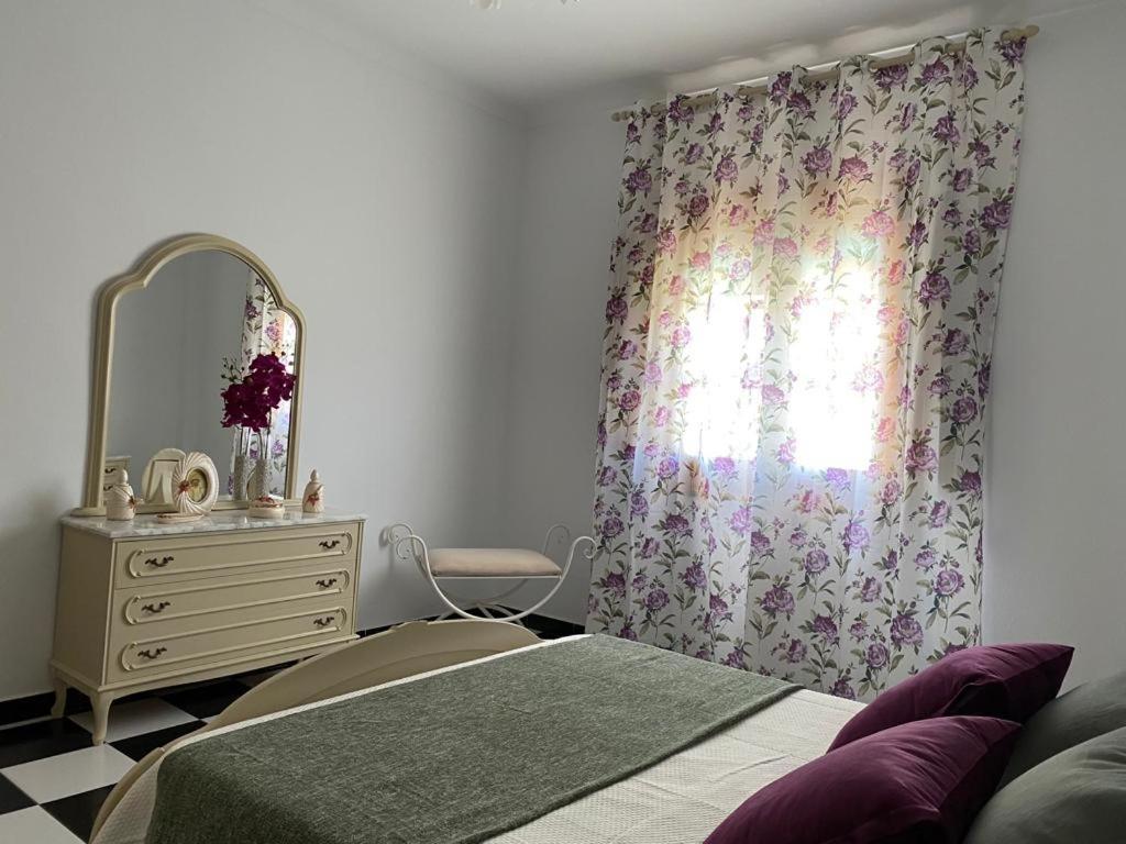 Villa El Mirador กอร์เตส เด ลา ฟรอนเตรา ภายนอก รูปภาพ